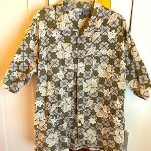 Hawaiian flower print shirt